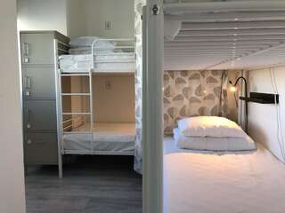 Хостелы Inn Tourist Hotel & Hostel Хельсинки Кровать в общем номере с 4 кроватями-2