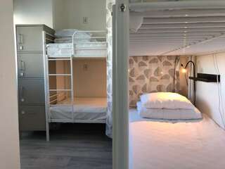 Хостелы Inn Tourist Hotel & Hostel Хельсинки Кровать в общем номере с 4 кроватями-6
